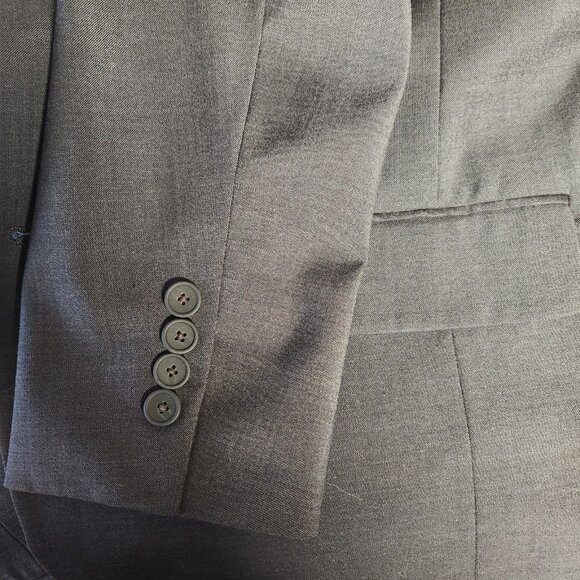 Jos A Bank Men's 40R Travel Tech Gray Slim Fit Two Button Sports Coat Slim Fit - Picture 5 of 9